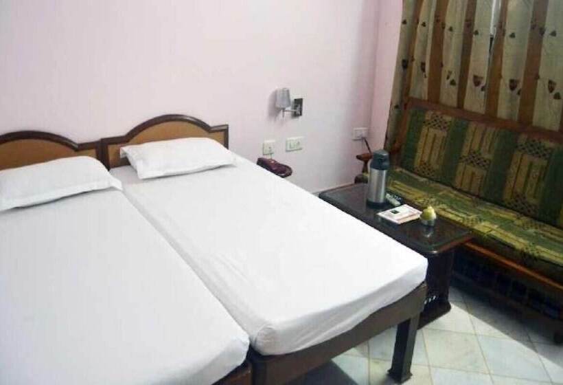 فندق Rathore Lodge & Restaurant