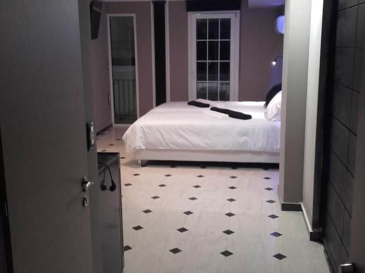 פנסיון Pietra Mare Suites