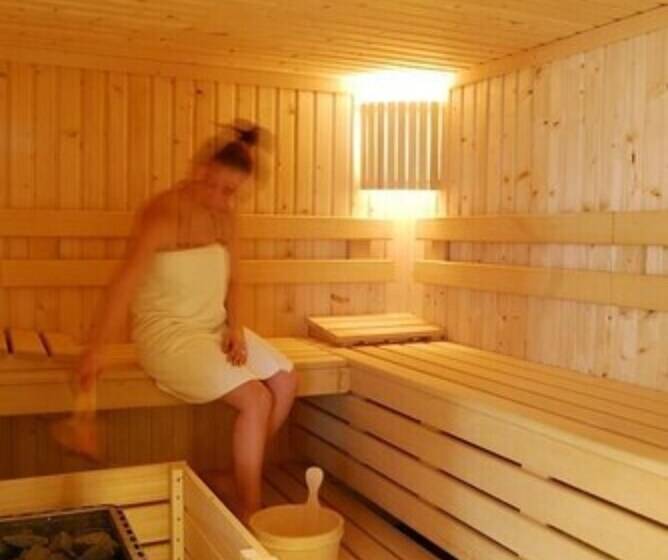 اقامتگاه Résidence Le Chalet Du Vallon