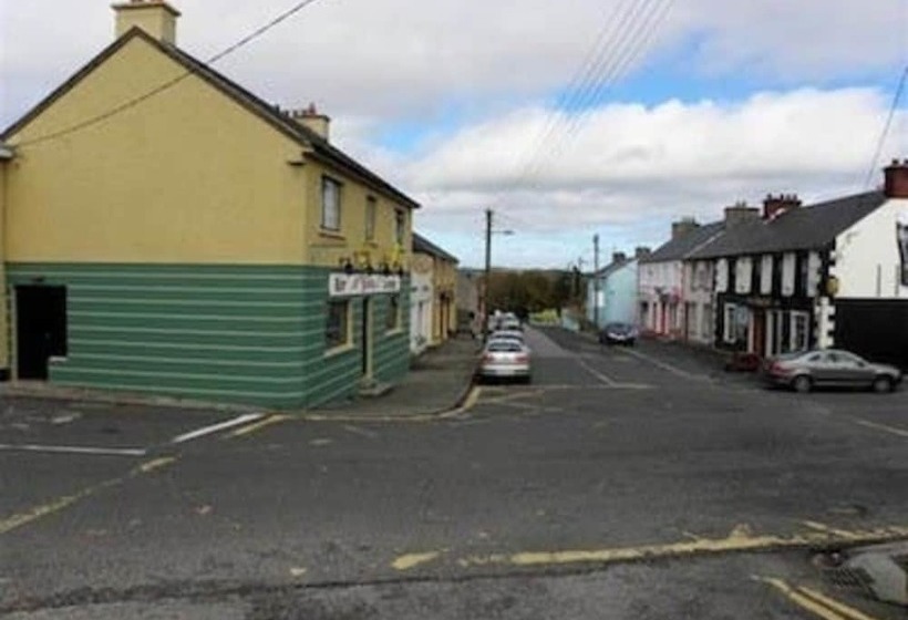 Stunning 4 Bedlog Cabin In Kerrykeel  Sleeps 10