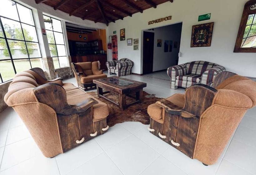 هتل Boutique La Carreta