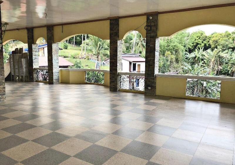 酒店 Mt. Maculot View Resort