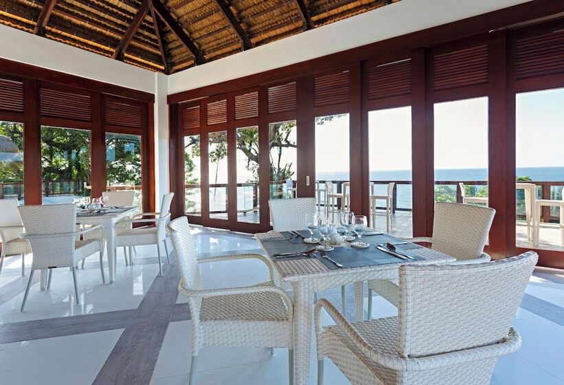 בית מלון כפרי Ocean S Edge Resort