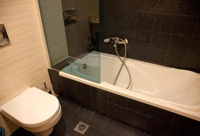هتل Okeanis Golden Resort