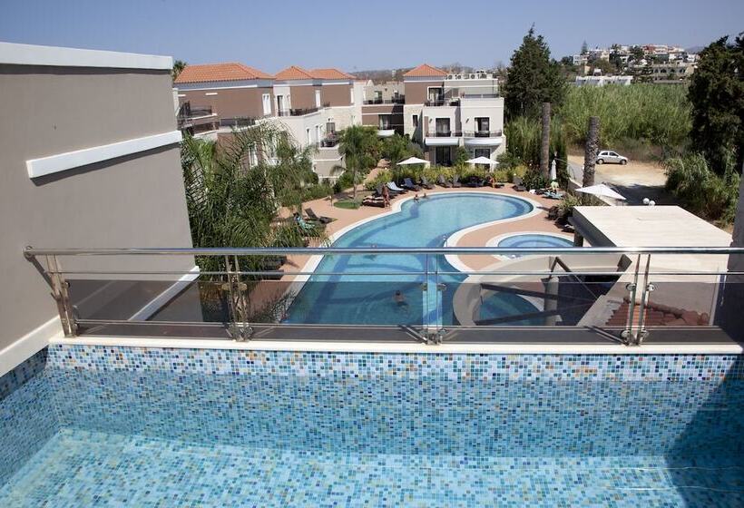 هتل Okeanis Golden Resort