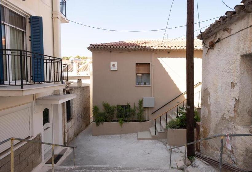 פנסיון Pylosea Luxury Lodge