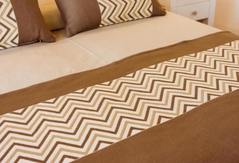 تختخواب و صبحانه La Vinia Bed&wine Experience   Adults Only