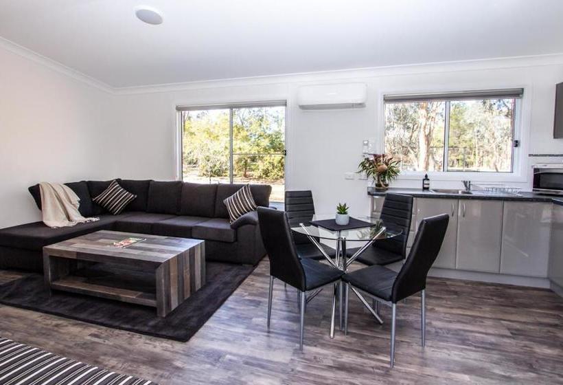 مبيت وإفطار Rosewood Cottage