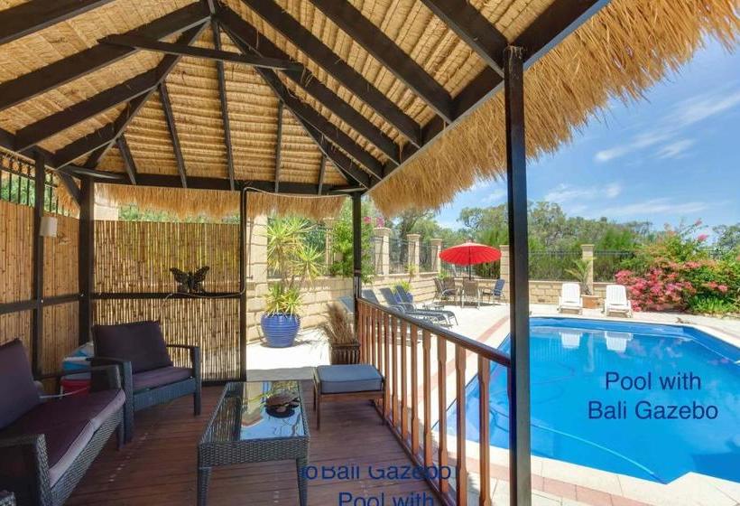 مبيت وإفطار Seatrees Accommodation