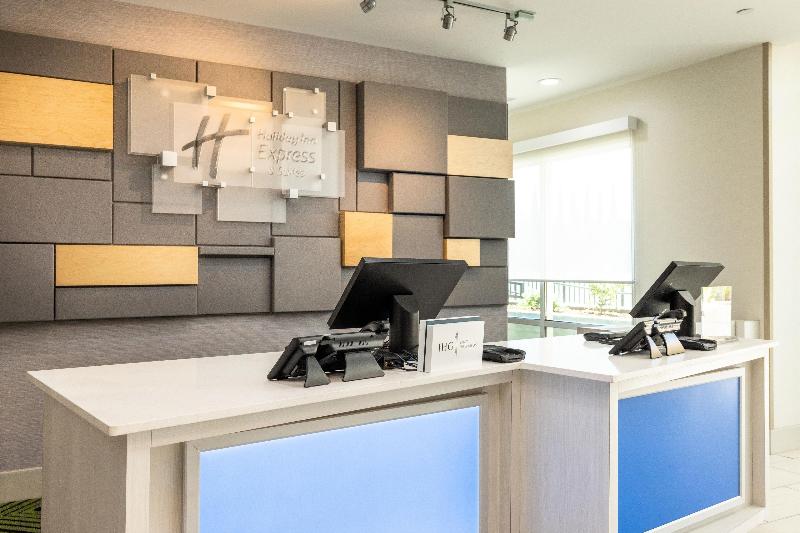 בית מלון כפרי Holiday Inn Express & Suites   San Jose Silicon Valley, An Ihg