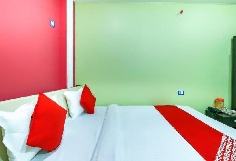 בית מלון כפרי Oyo 70909  Singh Palace