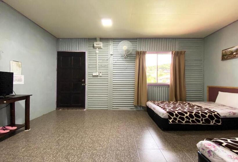 酒店 Oyo 90284 Kampung Stay Kilimu