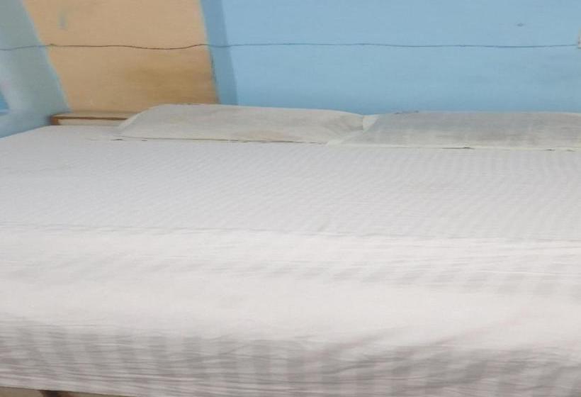 فندق Spot On 80817 Krishna Guest House