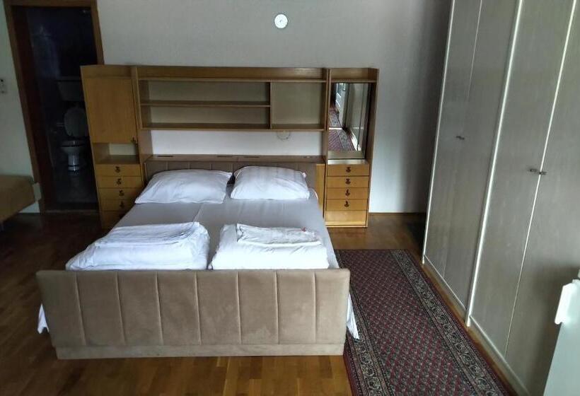 پانسیون Apartments And Rooms Vicko