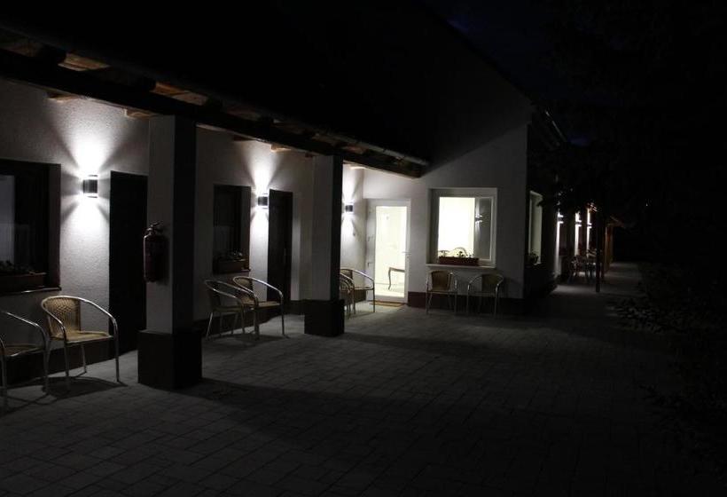 ベッドアンドブレックファースト Czermann Holiday Inn