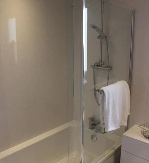 민박 Grosvenor House   Onsite Free Parking