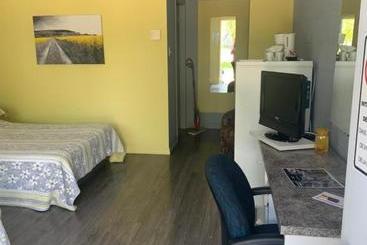 Motel Valois Yl Inc