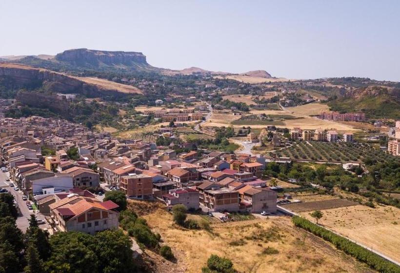 مبيت وإفطار Corleone Guesthouse