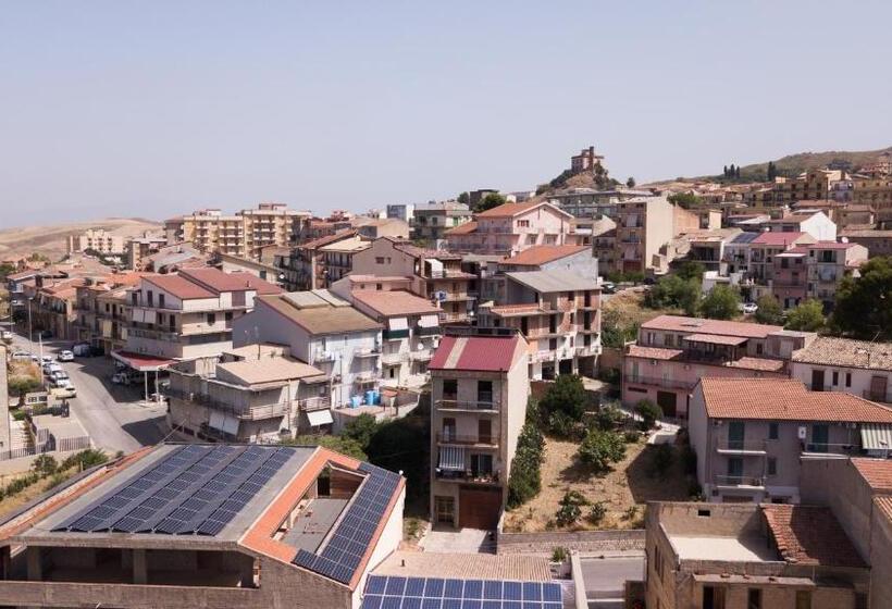 مبيت وإفطار Corleone Guesthouse