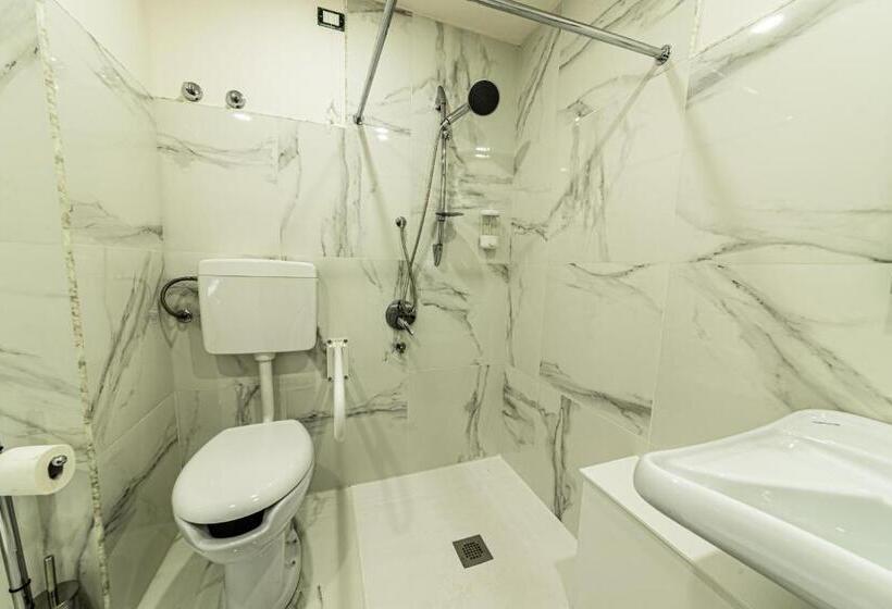 مبيت وإفطار Corleone Guesthouse