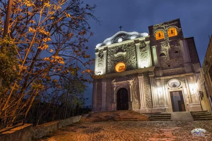 مبيت وإفطار Corleone Guesthouse