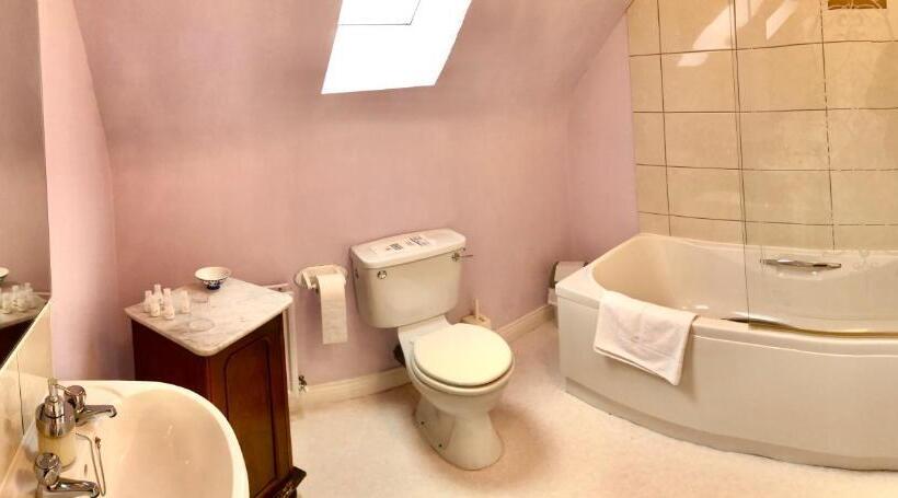 مبيت وإفطار Derrynane Bay House