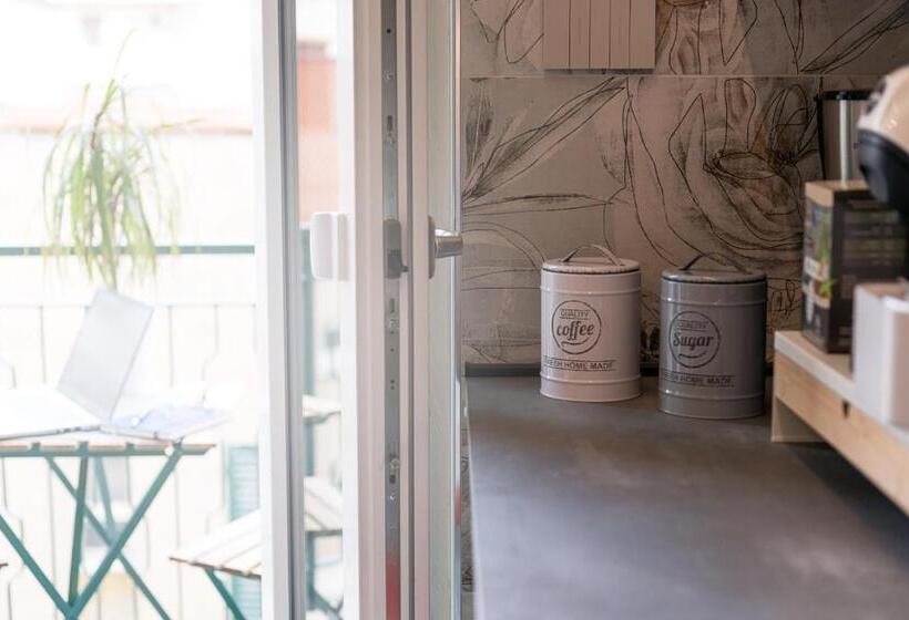 تختخواب و صبحانه Oltremare