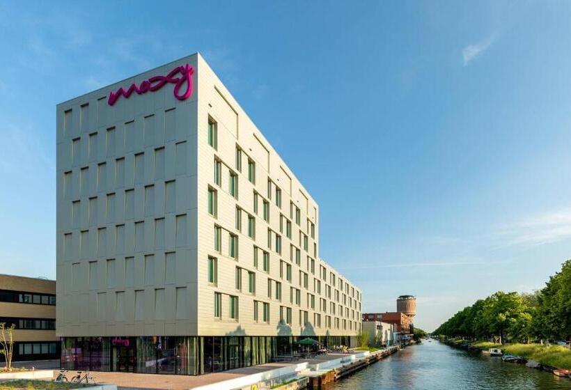 هتل Moxy Utrecht