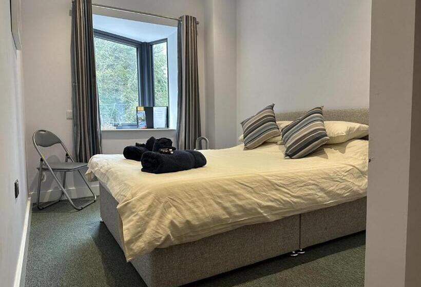 בית מלון כפרי No 5 Ocean Cabins   Saundersfoot Harbour   Saundersfoot