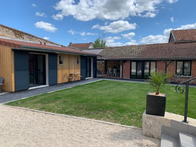 پانسیون Domaine Miltat Chambre L Encre Bleue