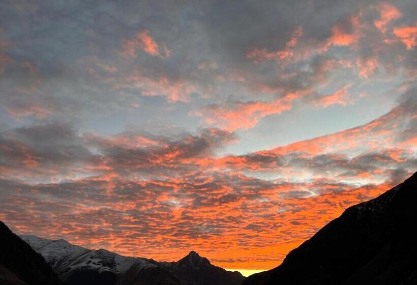 پانسیون House 54