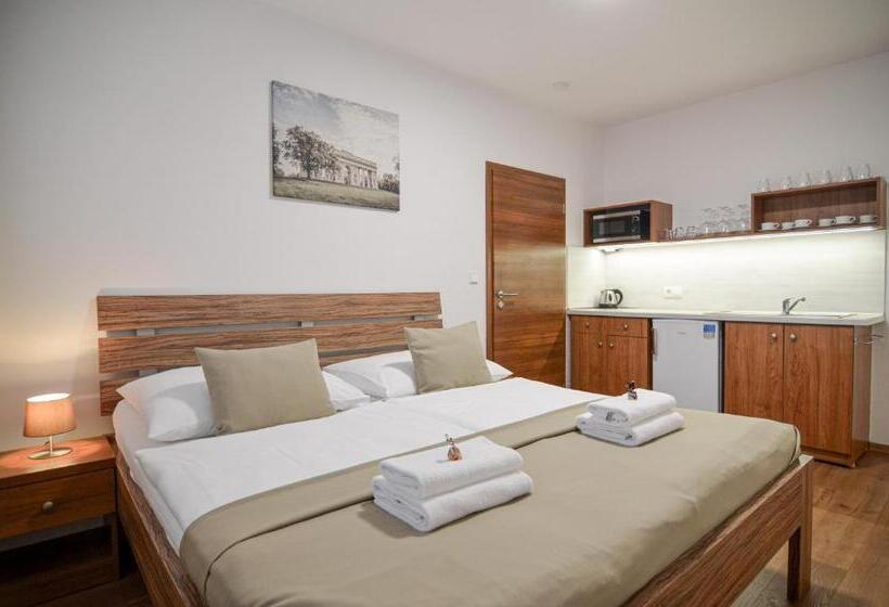 پانسیون Residence Malva