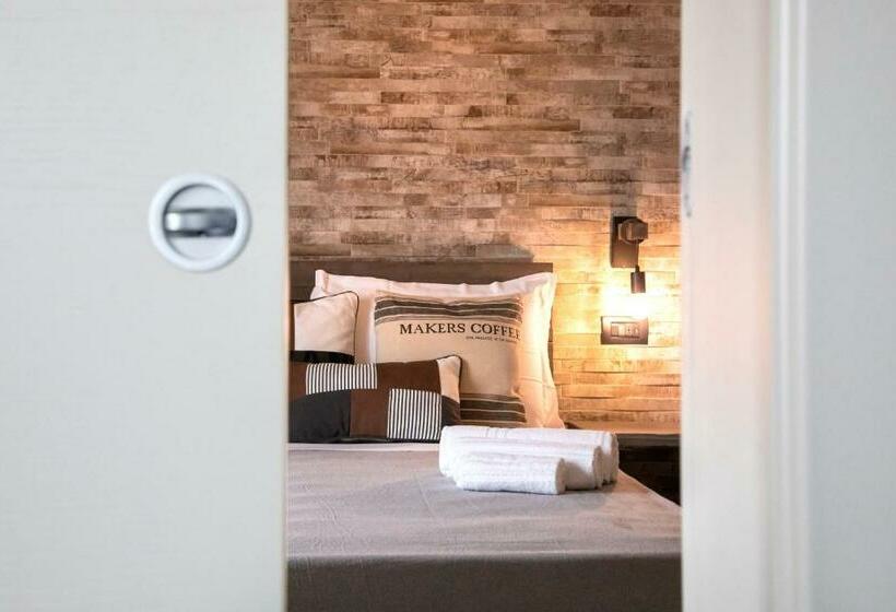 Urban Bed And Breakfast