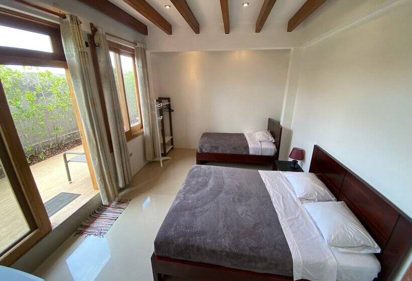 تختخواب و صبحانه Black Pearl