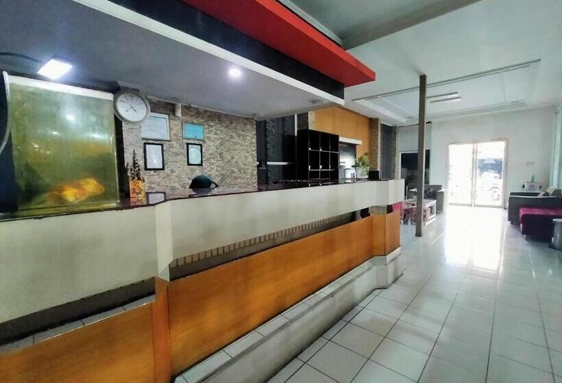 هتل Nirwana Ternate Redpartner