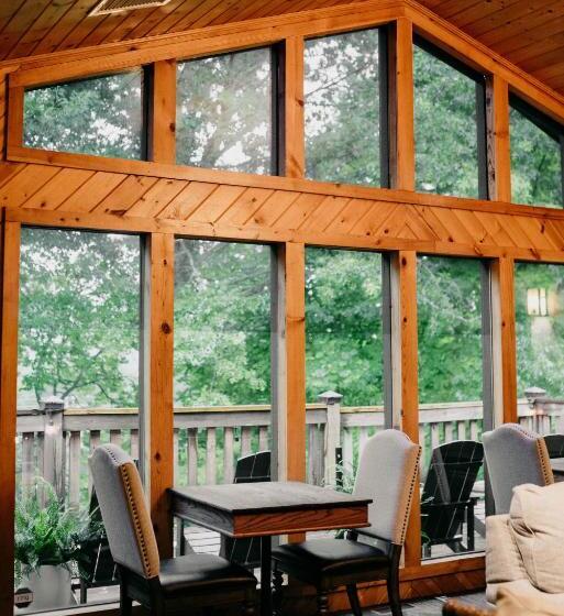 فندق Sylvan Valley Lodge And Cellars