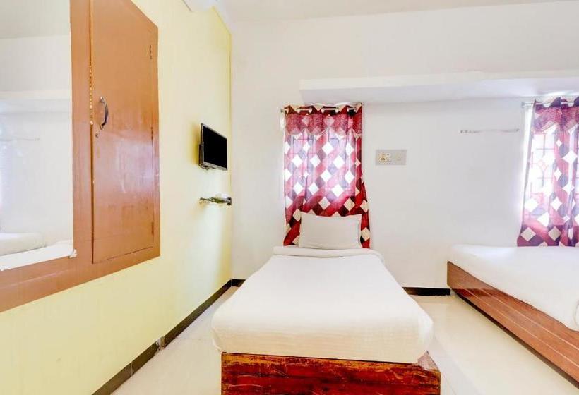 פנסיון Oyo 80441 Dhs Residency