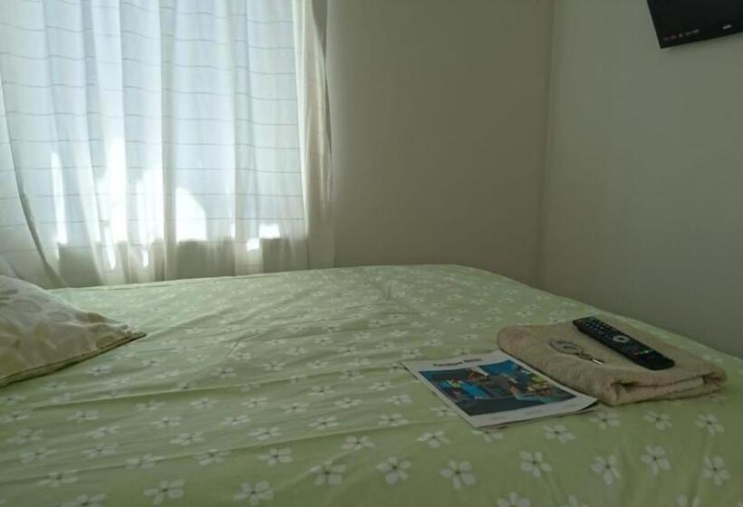 پانسیون Room In Guest Room   Double Room Private Shower Room Deg Yr