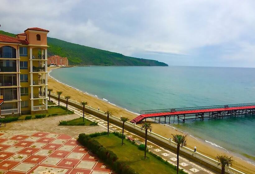 Andalucia Beach Hotel   All Inclusive