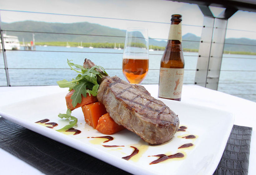 هتل The Sebel Cairns Harbour Lights