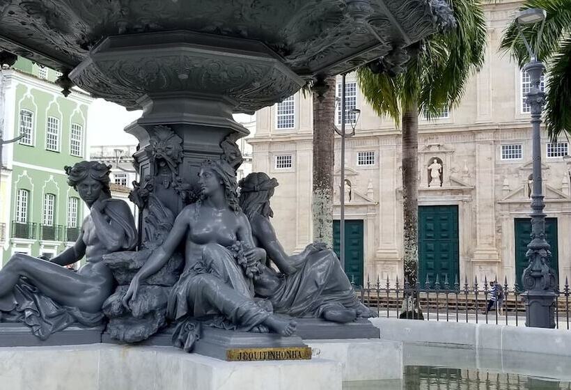 هتل Casa Do Amarelindo