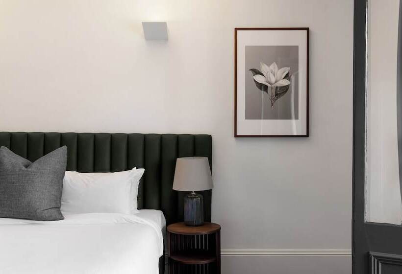 בית מלון כפרי Challis Potts Point
