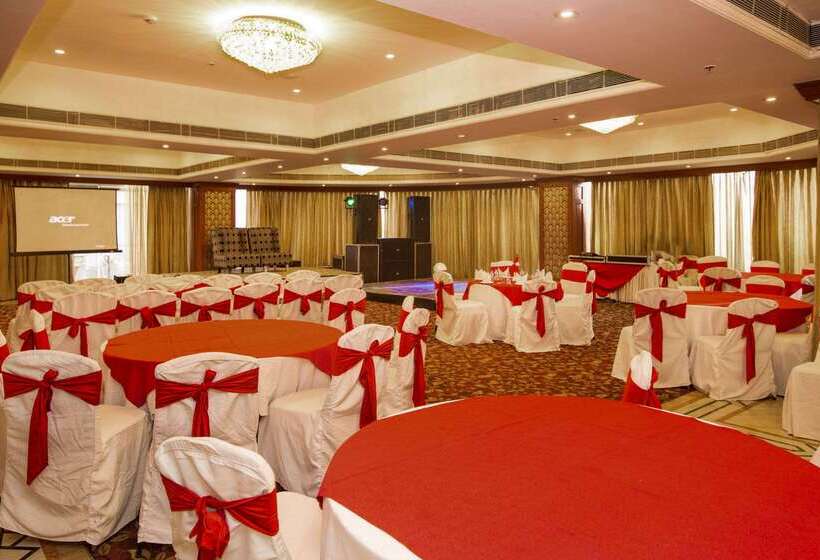 فندق Clarion Bella Casa At Airport