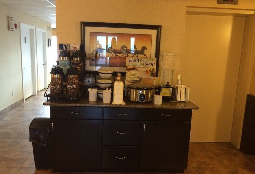فندق Comfort Inn & Suites