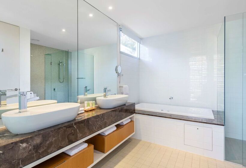 هتل Racv Noosa Resort