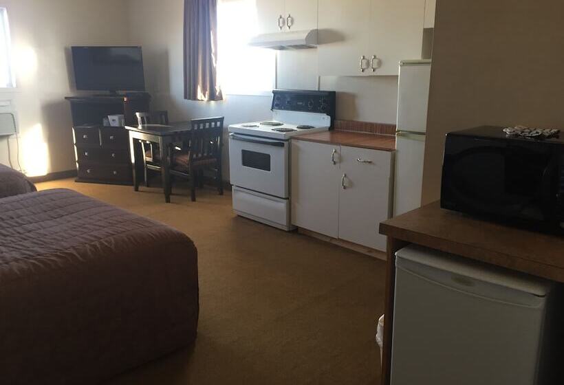 בית מלון כפרי Travel Inn & Suites Innisfail