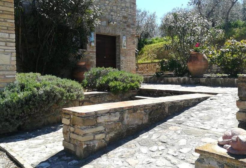 مبيت وإفطار Casale San Fortunato