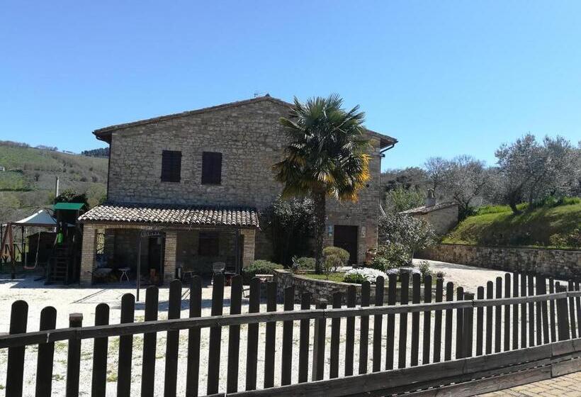 مبيت وإفطار Casale San Fortunato