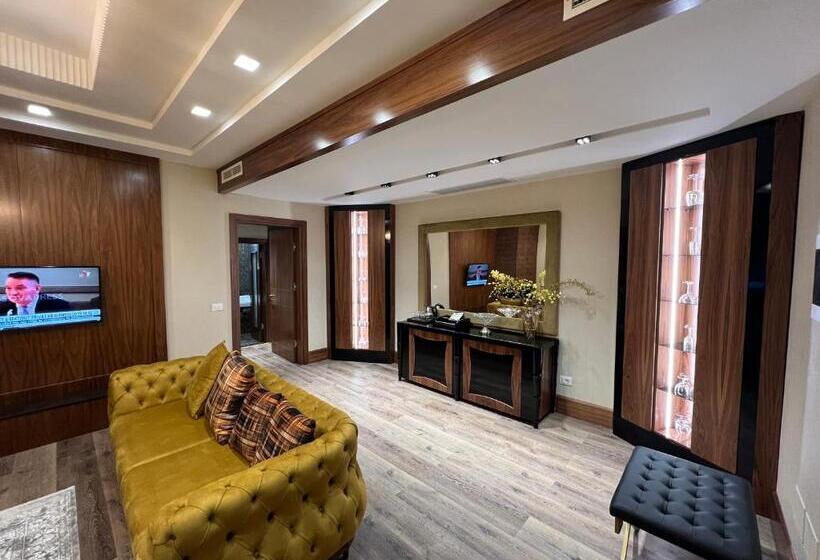 هتل Golden Palace