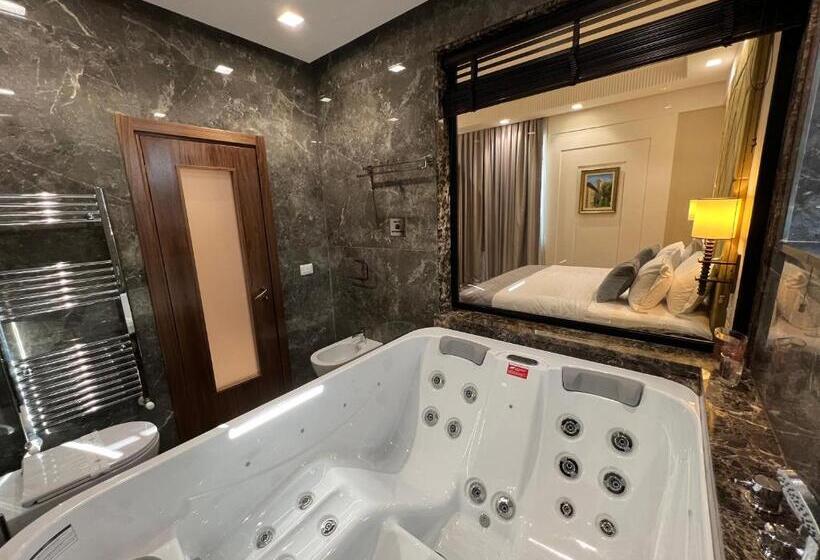 هتل Golden Palace